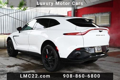 2021 Aston Martin DBX Base