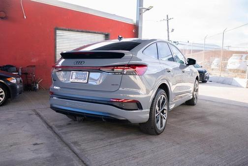 2024 Audi Q4 e-tron Premium Plus 50 quattro