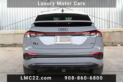 2024 Audi Q4 e-tron Premium Plus 50 quattro