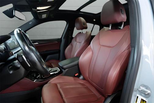 2023 BMW X4 xDrive30i