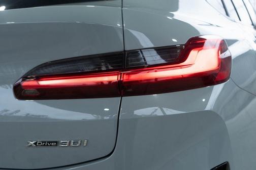 2023 BMW X4 xDrive30i