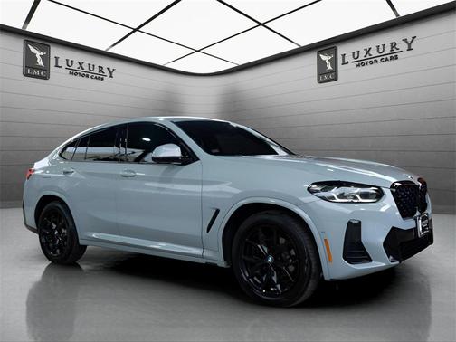 2023 BMW X4 xDrive30i