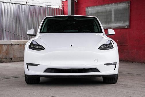 2023 Tesla Model Y Long Range Dual Motor All-Wheel Drive