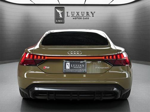 2024 Audi RS e-tron GT quattro