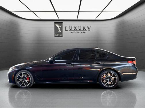Black Sapphire Metallic 2023 BMW 540 i xDrive