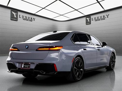 2024 BMW i7 eDrive50