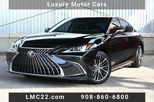 2024 Lexus ES 300h Base