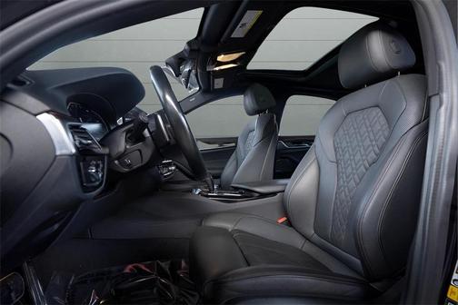 2022 BMW 530 i xDrive