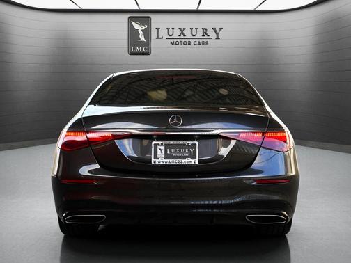 Graphite Gray Metallic 2022 Mercedes-Benz S-Class 4MATIC