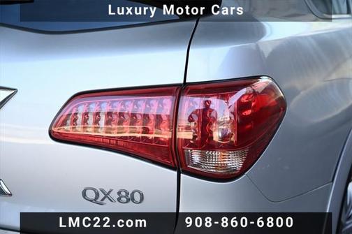 2017 INFINITI QX80 Base