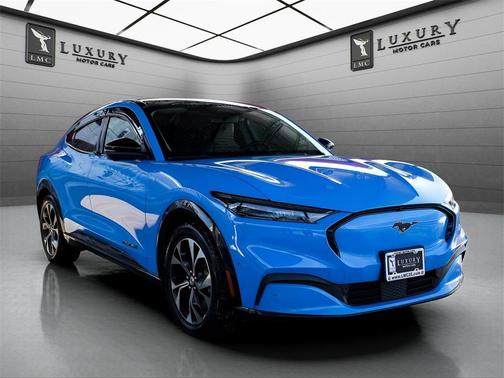 2022 Ford Mustang Mach-E Premium