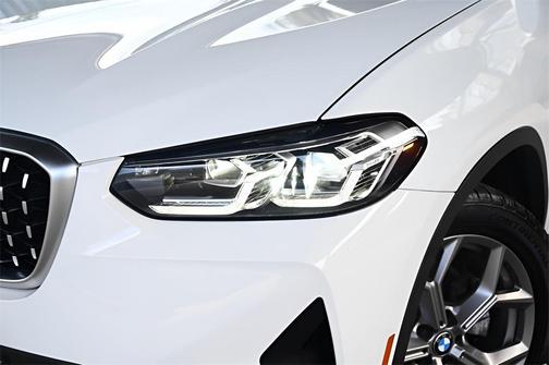 2022 BMW X4 xDrive30i
