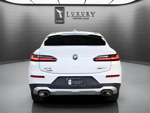 2022 BMW X4 xDrive30i