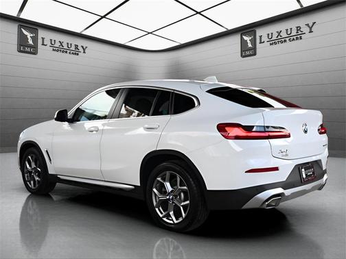 2022 BMW X4 xDrive30i