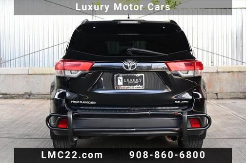 2017 Toyota Highlander SE