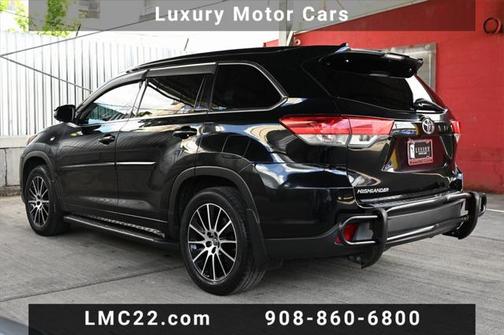 2017 Toyota Highlander SE