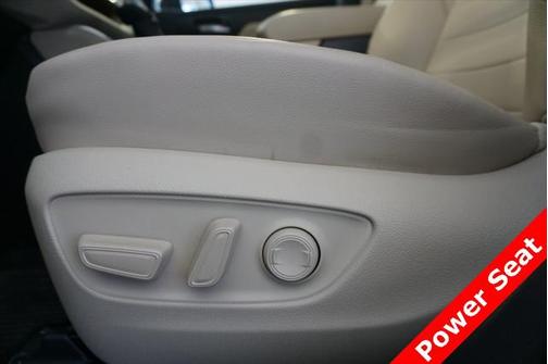 2024 Toyota Highlander Hybrid XLE
