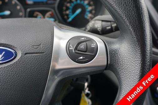 Magnetic 2016 Ford Escape SE