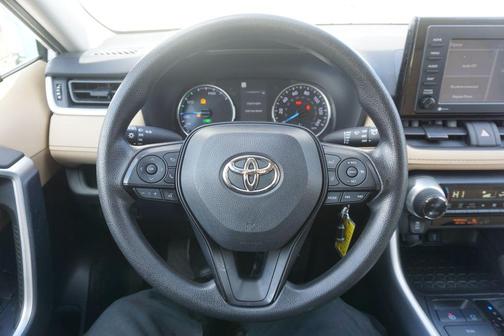 2022 Toyota RAV4 Hybrid LE