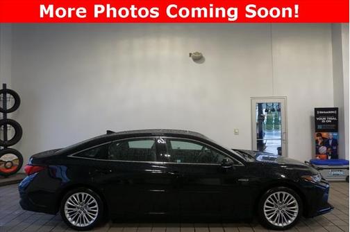 2019 Toyota Avalon Hybrid Limited