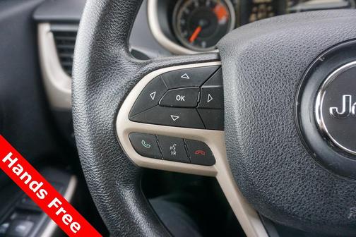 2017 Jeep Cherokee Sport