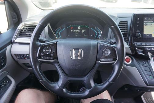 Blue 2018 Honda Odyssey EX-L