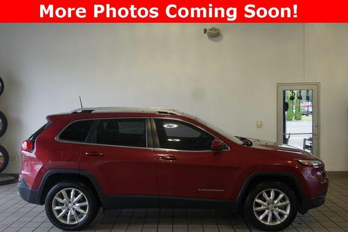 2017 Jeep Cherokee Sport