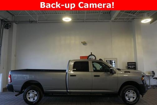 2024 RAM 3500 Tradesman Crew Cab 4x4 8' Box
