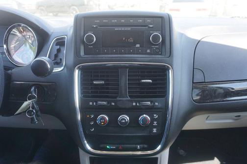 Bright White Clearcoat 2016 Dodge Grand Caravan AVP/SE