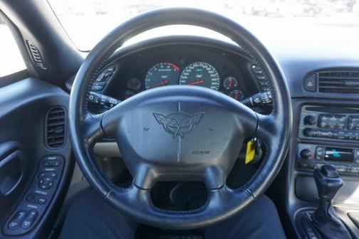 2003 Chevrolet Corvette Base