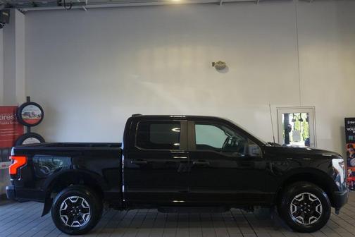 2023 Ford F-150 Lightning Pro