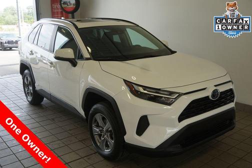 White 2022 Toyota RAV4 Hybrid XLE