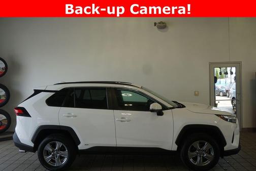 White 2022 Toyota RAV4 Hybrid XLE