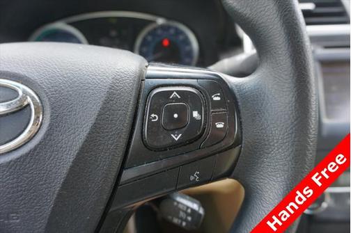 2016 Toyota Camry Hybrid SE