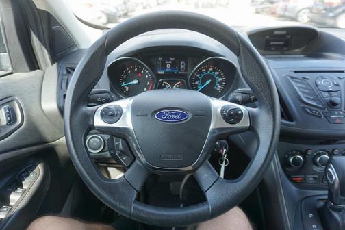 2016 Ford Escape S