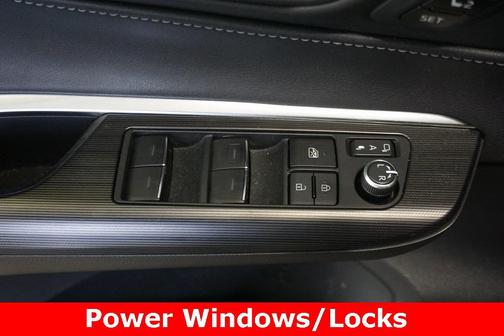 2022 Toyota Venza XLE