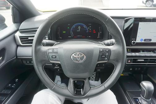 Underground 2025 Toyota Camry SE