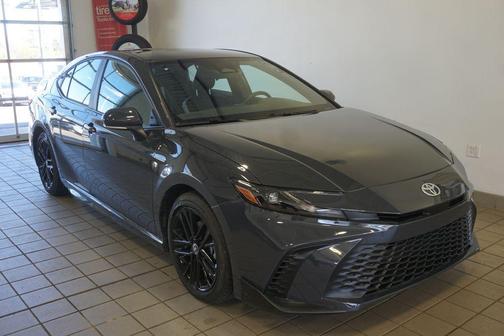 Underground 2025 Toyota Camry SE