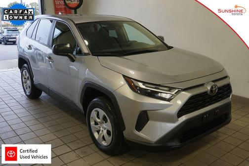 2024 Toyota RAV4 LE