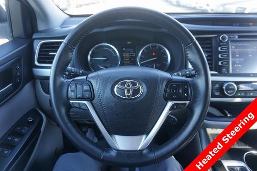 2019 Toyota Highlander Hybrid Platinum