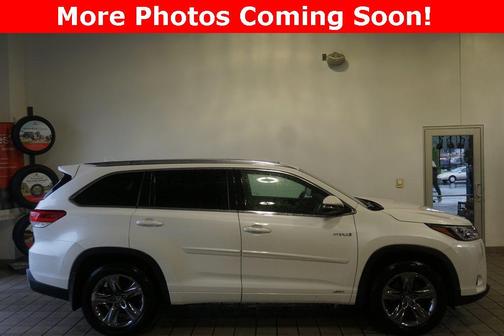 2019 Toyota Highlander Hybrid Platinum