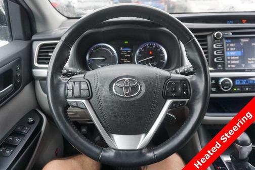 2019 Toyota Highlander Hybrid Platinum