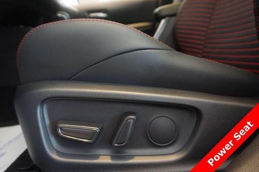 Wind Chill Pearl/Midnight Black Metallic 2026 Toyota Corolla XSE
