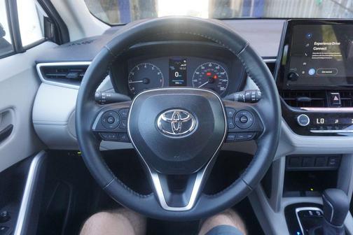Jet Black 2025 Toyota Corolla Cross LE