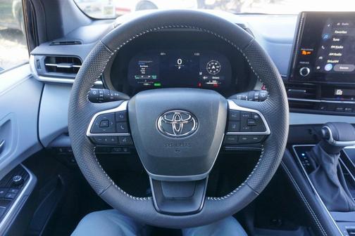 2025 Toyota Sienna XSE 7 Passenger