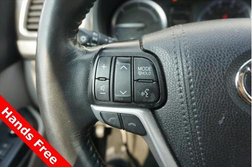 2019 Toyota Highlander Hybrid Platinum