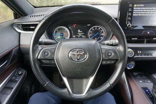 2022 Toyota Venza XLE