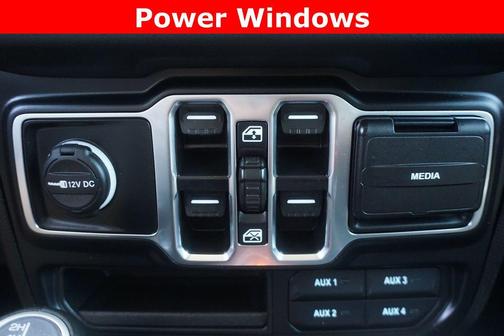 Black Clearcoat 2024 Jeep Gladiator Sport S