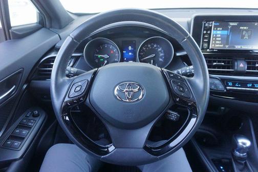 2018 Toyota C-HR XLE Premium