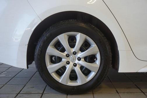 Super White 2020 Toyota Corolla LE